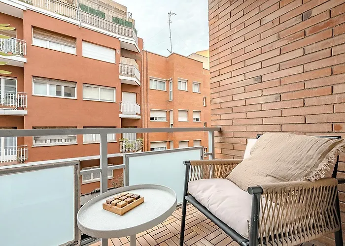 Beautiful With Balcony In Apartamento Barcelona