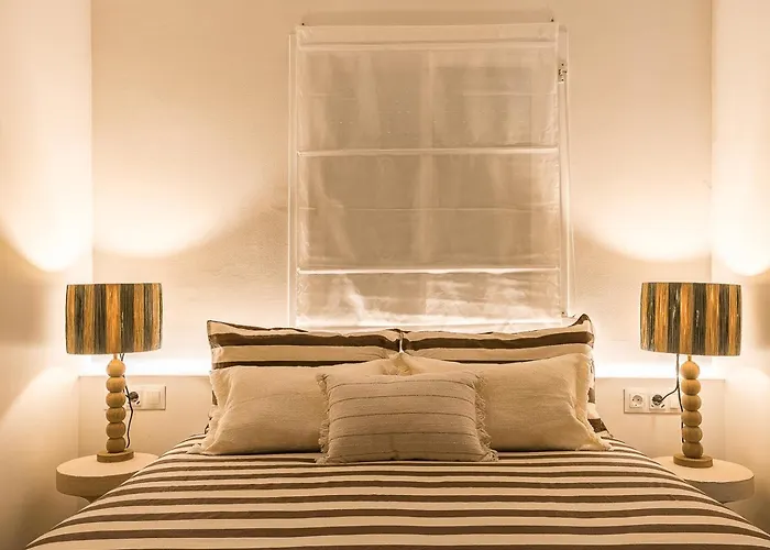 Beautiful With Balcony In Apartamento Barcelona
